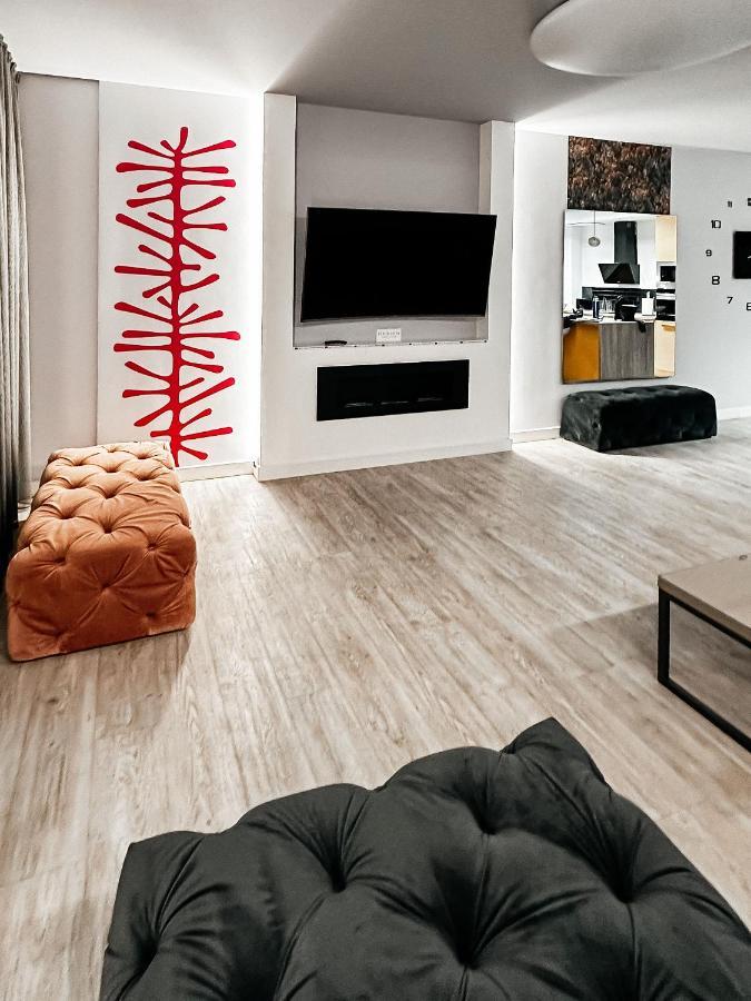 Appartamento Sky Deep Jacuzzi 30 Floor Klaipėda Esterno foto