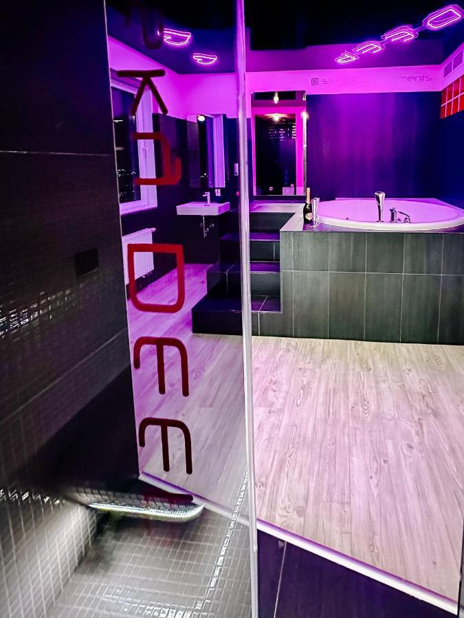 Appartamento Sky Deep Jacuzzi 30 Floor Klaipėda Esterno foto