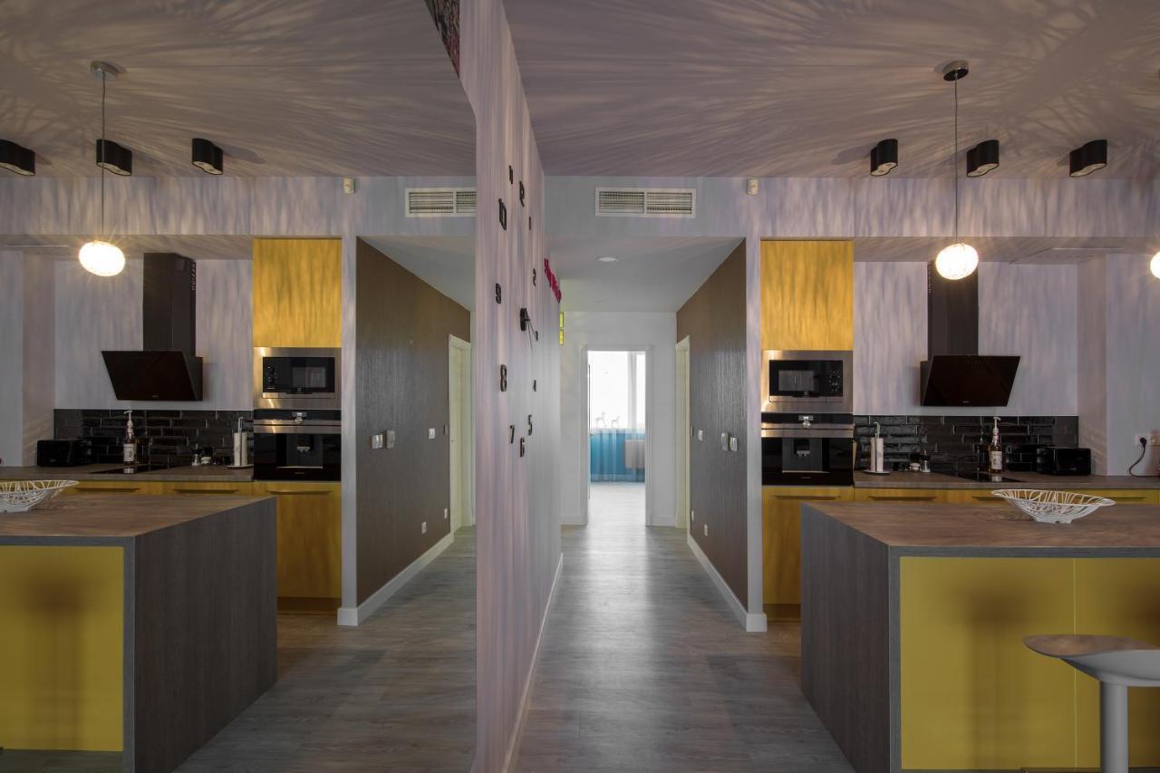 Appartamento Sky Deep Jacuzzi 30 Floor Klaipėda Esterno foto